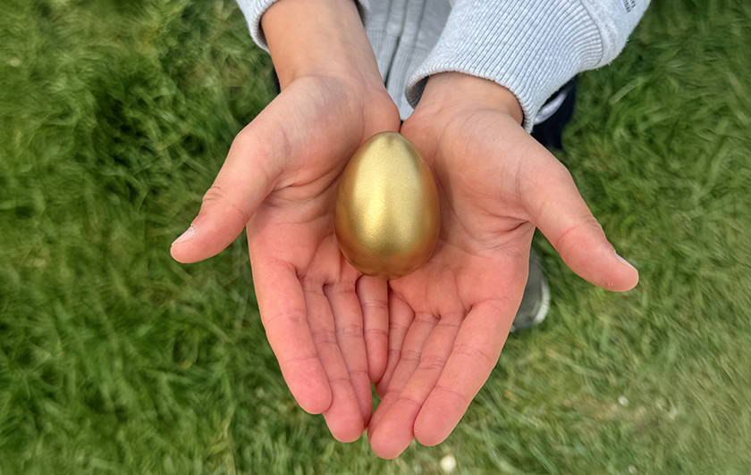 Chasse aux oeufs 2026 - Animation spéciale Pâques 2026 à Parrot World - Trouvez l’œuf d’or et remportez un cadeau !