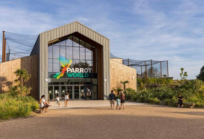 Parrot World - Acceuil Parc 1 ©Ronan ROCHER