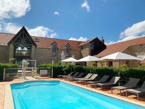 Domaine de Crécy, hôtel de séminaire avec piscine et golf à 200 m de Parrot World - Paris, Île-de-France