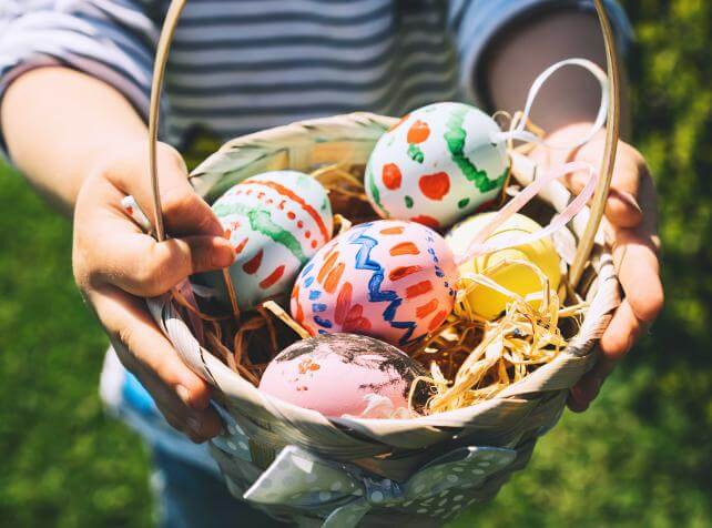 Chasse aux œufs à moins d'une heure de Paris - Pâques 2026 - Parrot World