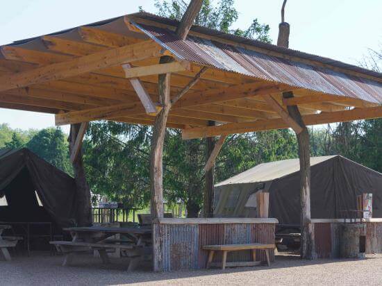 Parrot World - Abri camp de base