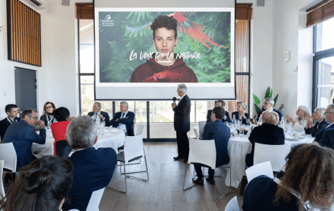 Salle Amazone de Parrot World, lieu de séminaire et d'événement d'entreprise insolite près de Paris en Seine-et-Marne (77)